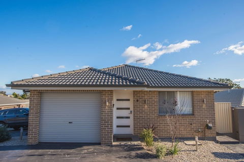 Peaceful 2kingbed Rootyhill Townhouse Near Station - Tourism Noosa 0