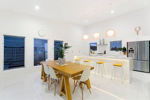 THE BEACH OASIS At 360 - Tourism Noosa 2