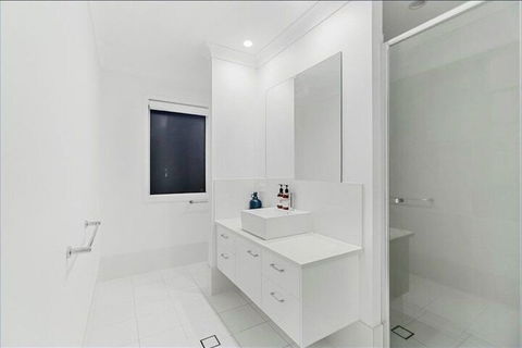 THE BEACH OASIS At 360 - Tourism Noosa 4