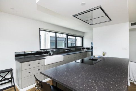 Accommodate Canberra Warehouse - Tourism Noosa 6
