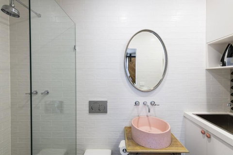 Accommodate Canberra Warehouse - Tourism Noosa 3
