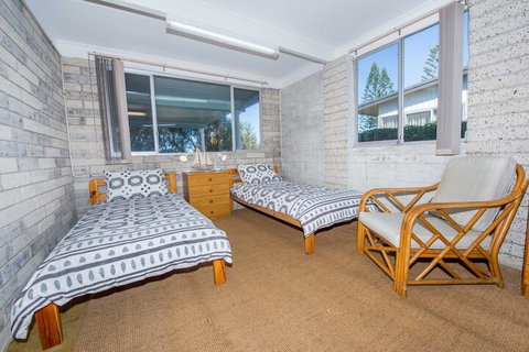 Fingal Bay Beach House 32 Lentara Street - Tourism Noosa 6