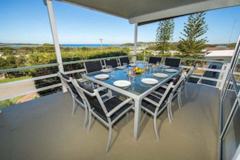 Fingal Bay Beach House 32 Lentara Street - Tourism Noosa 0