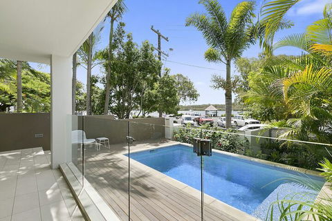First Class Luxurious Apartment On Noosa River Unit 1 Wai Cocos 215 Gympie Terrace - Tourism Noosa 2