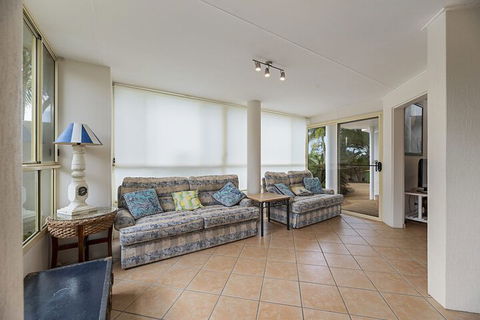 Fabulous Pet Friendly Family Home - 3 Carribean Court - Tourism Noosa 4