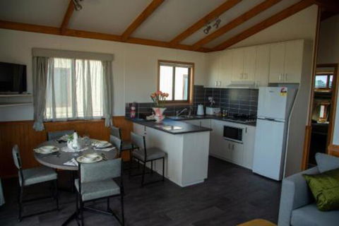 OMARU FARM STAY - Tourism Noosa 3