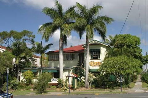 Trekkers Backpackers - Tourism Noosa 0