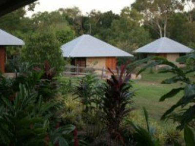 Feathers Sanctuary - Tourism Noosa 0