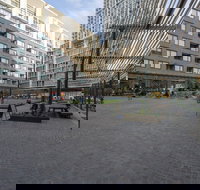 New 2 Bedroom Darling Harbor Apartment - Tourism Noosa