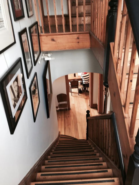 Assemblage Boutique Art Bed & Breakfast - Tourism Noosa 2
