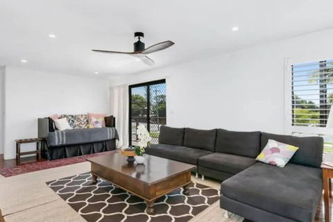 Spacious 2 Bedroom Townhouse In Southport - Tourism Noosa 4