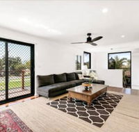 Spacious 2 Bedroom Townhouse in Southport - Tourism Noosa