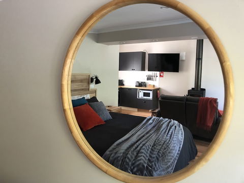 Mole Creek Hideaway - Tourism Noosa 4