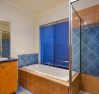 galahonest seabrook house west melbourne - Tourism Noosa