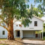 EVERGREEN BEACH HOUSE - Tourism Noosa 0