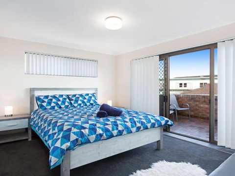Braemar 5 On The Lake! - Tourism Noosa 2