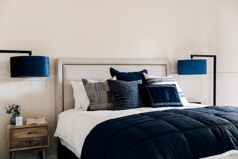 Luxury On Loch - Tourism Noosa 5