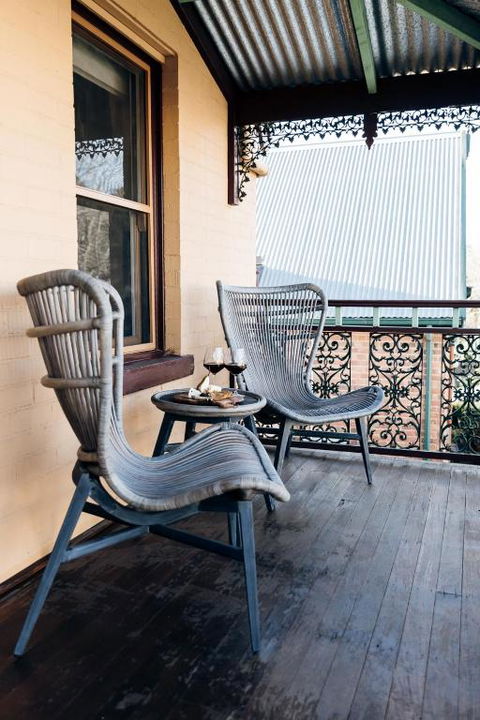 Luxury On Loch - Tourism Noosa 6