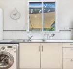 Sounds of Sunshine 2 Downstairs half of House - Tourism Noosa