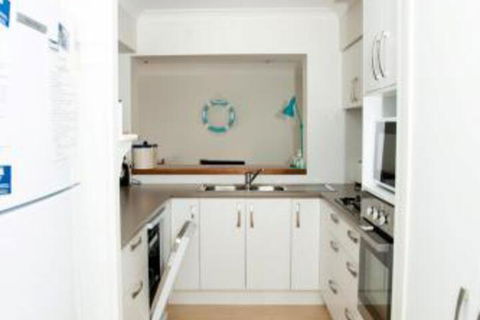 Families Escape To The Coast - Tourism Noosa 3