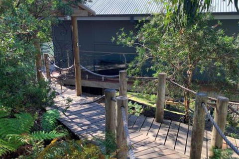 THE DECK HOUSE A WYE RIVER ICON - Tourism Noosa 4