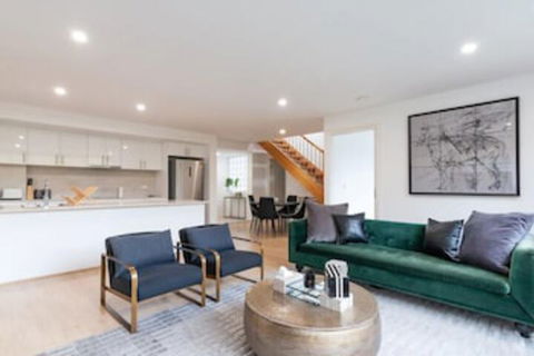 Modern Stylish Penthouse - Tourism Noosa 0