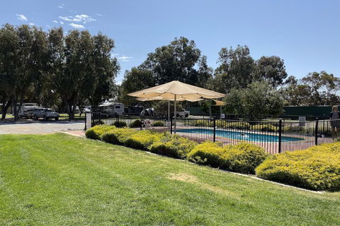 Elliston Caravan Park - Tourism Noosa 1