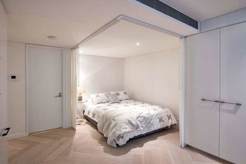 Luxury Studio With Parking In Woolloomooloo WMLOO - Tourism Noosa 3