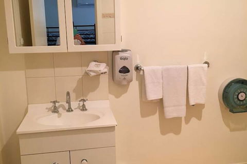Stables Boutique Motel - Tourism Noosa 6