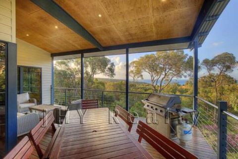 Eagle Vista - Tourism Noosa 1