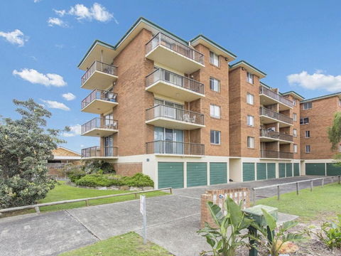 Fairleigh Unit 1 - Tourism Noosa 2