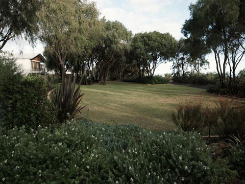 FortyTwo Oceanside Retreat Busselton - Tourism Noosa 5