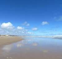 Arthur Riverfront  Sea Lodge downstream - Tourism Noosa