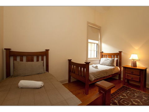 Fairholme Townhouse - Tourism Noosa 1