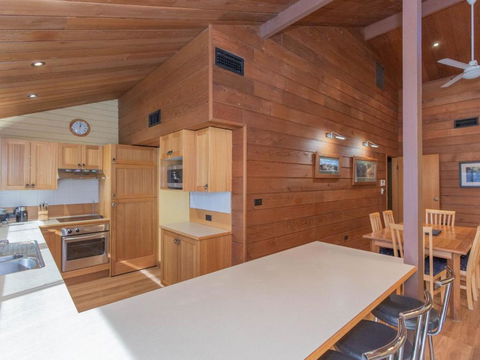 Ibis 19 McLure Circuit - Tourism Noosa 1