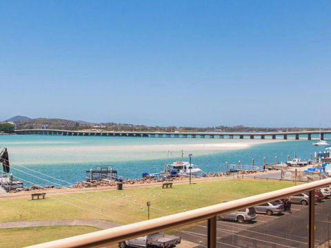 Shoreline 7 With 180 Degree Water Views - Tourism Noosa 1
