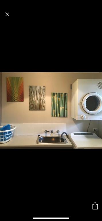 Relaxarna - Tourism Noosa 1