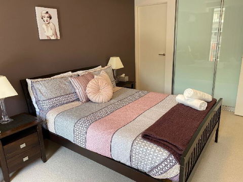 ARENA RESORT STYLE EXEC FREE NETFLIX WIFI WINE - Tourism Noosa 4