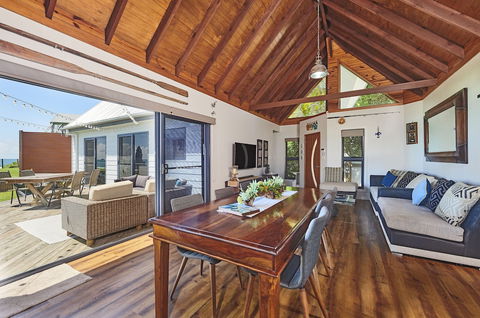 A PERFECT STAY - Belongil On The Beach - Tourism Noosa 3