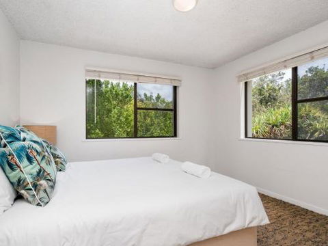 EAST COAST ESCAPES Byron Beachfront - Tourism Noosa 0