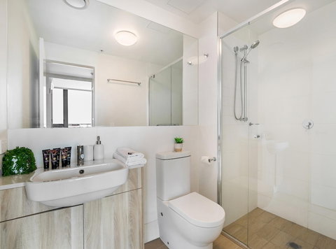 Harbourside - Tourism Noosa 2