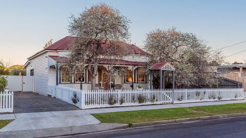 Federation At 3 Genesta In Cowes - Tourism Noosa 2