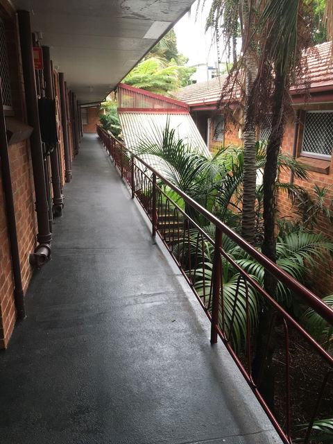 Flinders Motel - Tourism Noosa 0