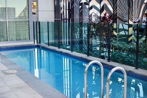 Oaks Gladstone Grand Hotel - Tourism Noosa 1