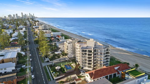 Foreshore Apartments - Tourism Noosa 0