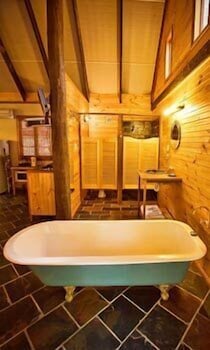 Rainforest Ranch - Tourism Noosa 6