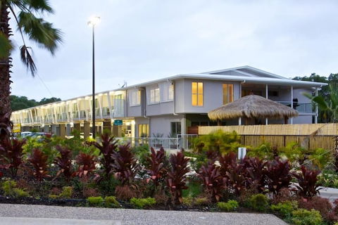 The Coast Motel - Tourism Noosa 4