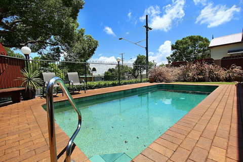 Garden City Motor Inn - Tourism Noosa 3