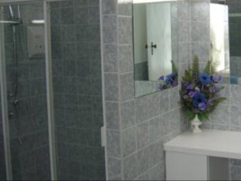 Squatters Cottage - Tourism Noosa 2