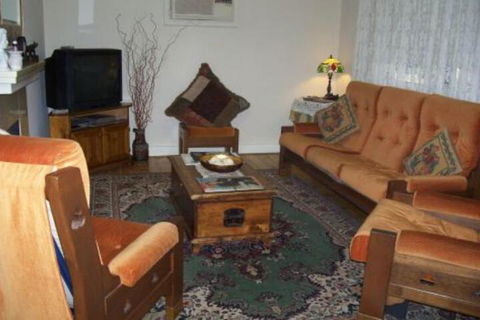 Cottage On Tottenham - Tourism Noosa 6